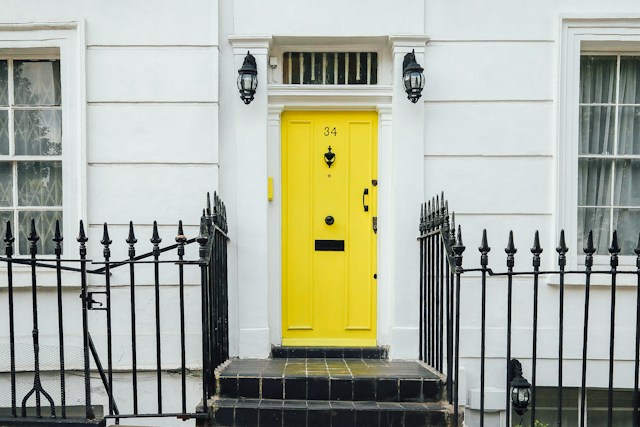evelyn-paris-QR_vT8_hBZM-unsplash Entry Door